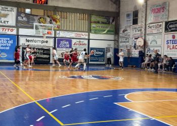 Espora, match point
