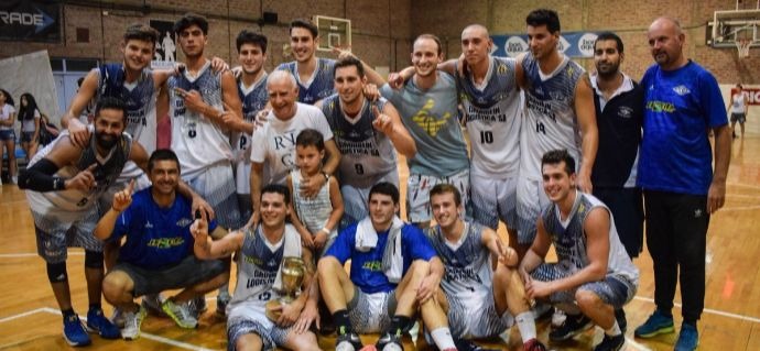 Arrancó su centenario con una copa