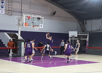 Independiente quebró a Barracas en la última jugada