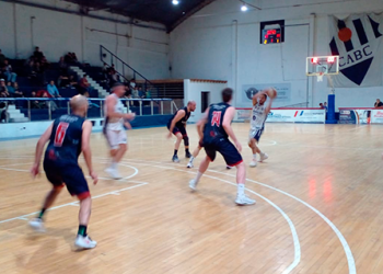 Barracas sigue a paso firme