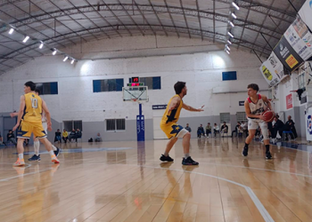 Naposta regresó  al triunfo