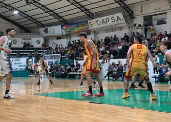 Villa Mitre también bajó a su escolta