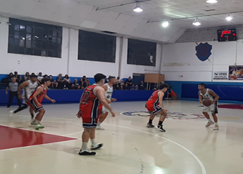 Barracas golpeó rápido y superó a Velocidad