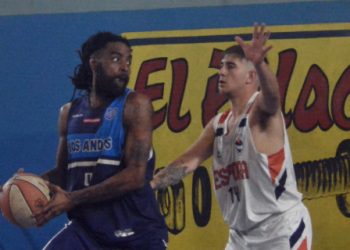 Los Andes defendió duro, ganó y se adelantó en la serie