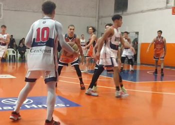 Napostá acaricia la salvación