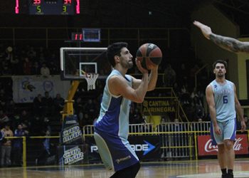 Al frente El Nacional