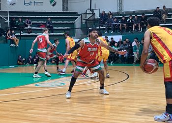 Bahiense se hizo fuerte en la pintura y sólo le falta una mano