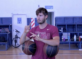 Villa Mitre presentó a Hernán Ferrero como nuevo entrenador