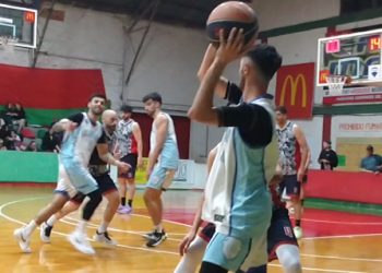 El celeste sigue invicto