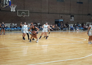 Estudiantes venció a su escolta y se aseguró el primer puesto