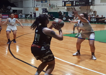 Estudiantes limpió su imagen y equilibró la final