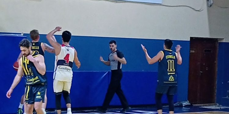 Napostá se llevó el duelo de trincheras