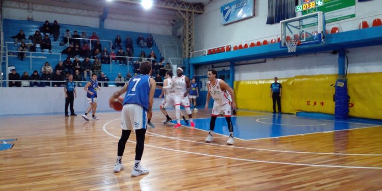 Los Ruesga fueron demasiado para Alem