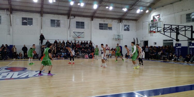 Napostá sigue por la avenida del triunfo