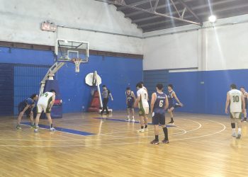 Bombardeo en calle Holdich