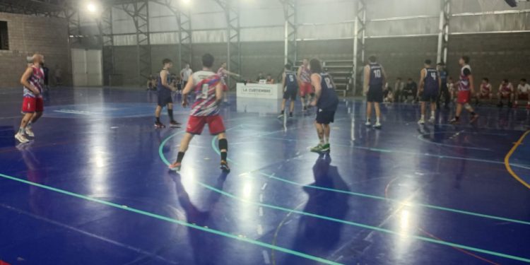 Triunfó, gustó y goleó Barrio Hospital