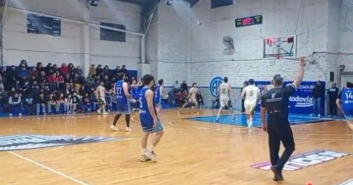Paso firme de Comercial: controló el juego y se quedó con la primer victoria de la serie