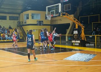 Alegría en Bahía: las chicas tuvieron el primer triunfo en la ciudad del básquet