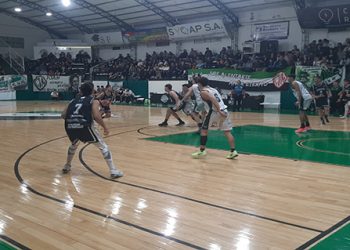 Estudiantes debutó conquistando la Villa