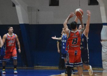 Con su “Ferrari” a pura Velocidad