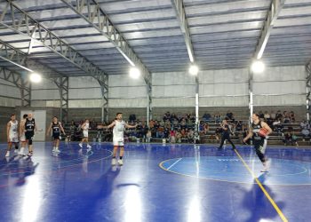 El Chivo en la Curtiembre: noche histórica y cierre apretado como un cinturón