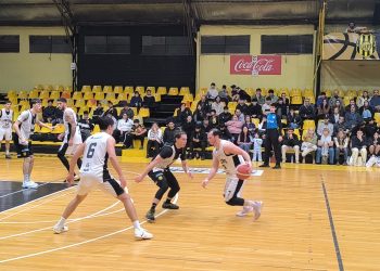 Pese a la polémica expulsión de Miérez, Liniers pudo cerrar la serie en el Tomás