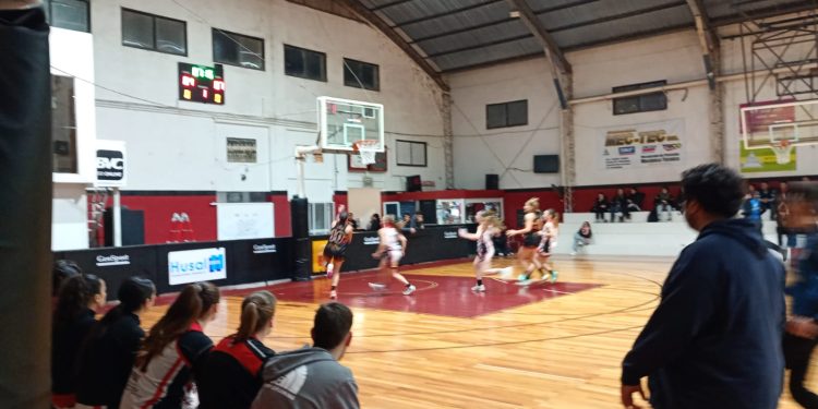 Carcas y un Norte que sigue prendiendo fuego la tabla