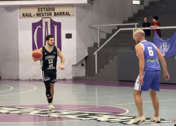 Con autoridad, a cuartos