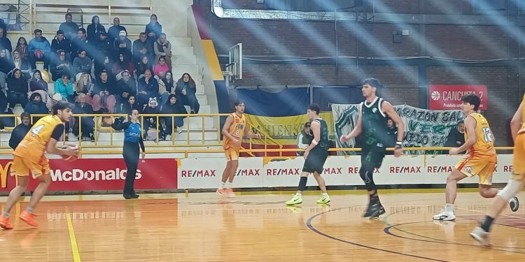 La brújula apuntó al Norte
