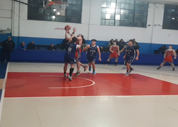 Velocidad reaccionó y atropelló a Espora
